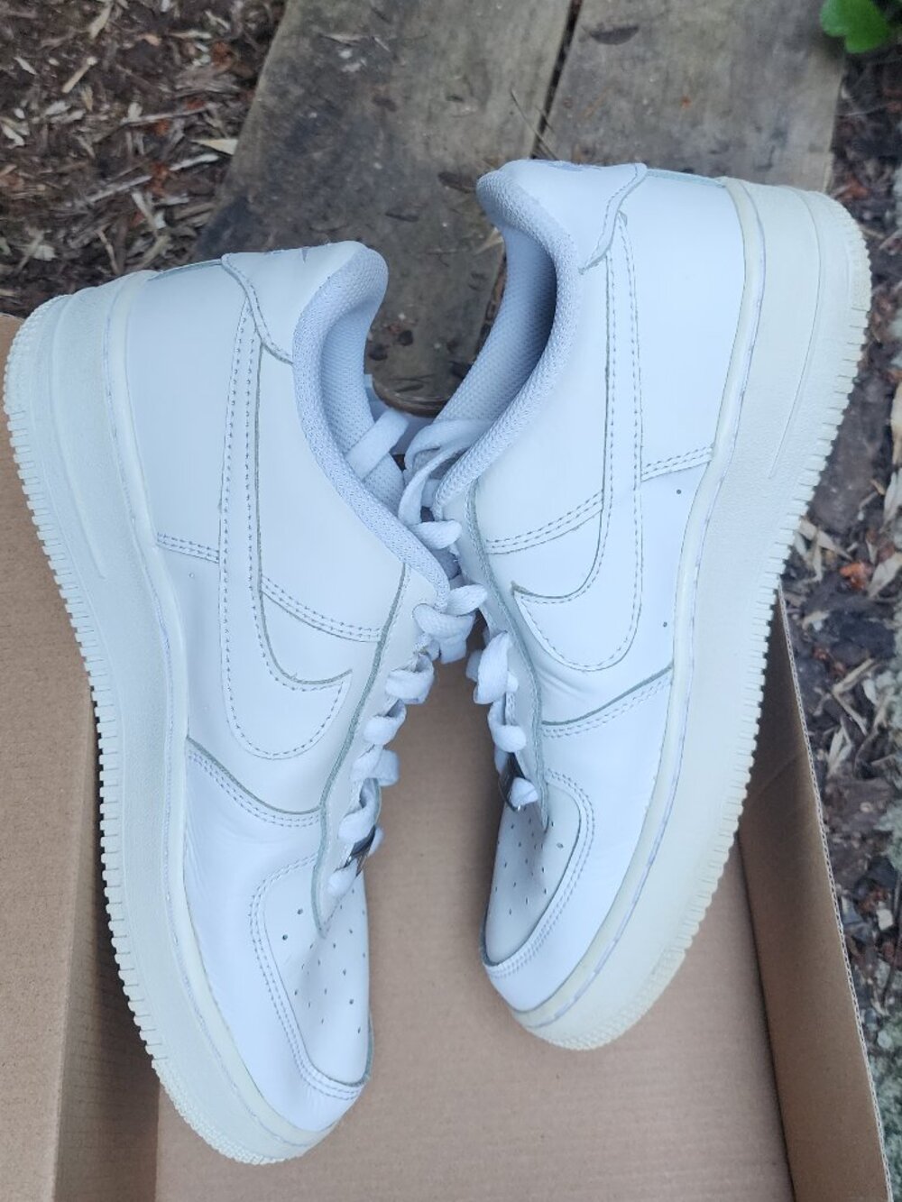 EUC All White Nike AF1'S Youth/Men sz 7, Women's 8.5 Nike Air Force Ones - Picture 7 of 14